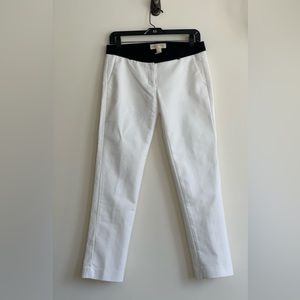 Michael Kors- White Capris with Black Waist Band- Size 2 🌻